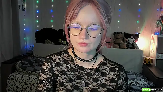 JulietFowler live cam on StripChat