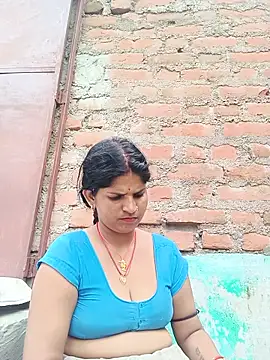 Joohi_Chawla143 live cam on StripChat