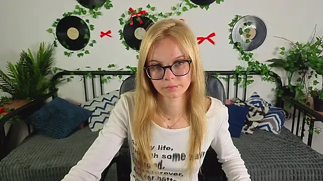 StacyBlakey live cam on StripChat
