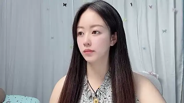 xiaomei1122 live cam on StripChat