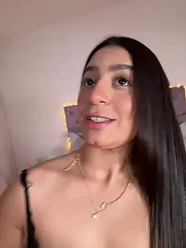 Samantha_e2 live cam on StripChat