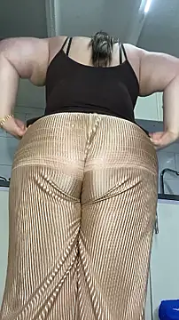Chloee_Peach webcam