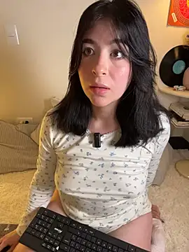 evelynrosess1 live cam on StripChat
