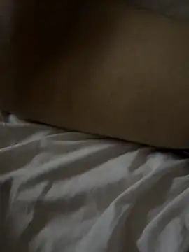 mangogetit2121 live cam on StripChat