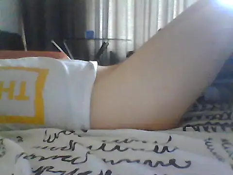 ovidiuso777 live cam on StripChat