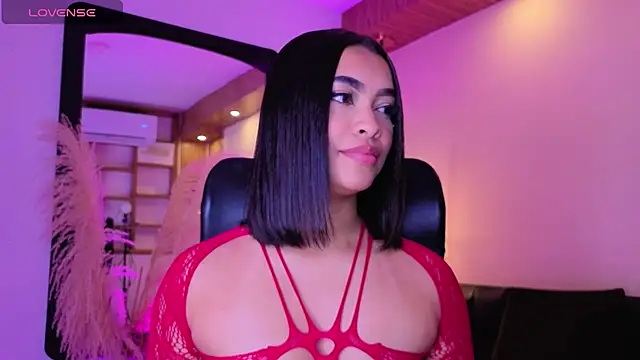 Chloe_monroee live cam on StripChat