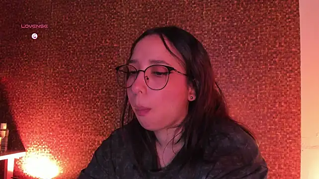 Apartment28 live cam on StripChat