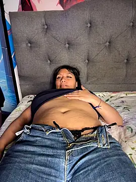 Im_Little live cam on StripChat