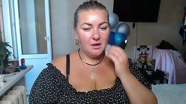 NikaSkylink live cam on StripChat