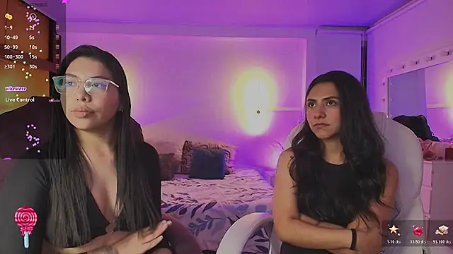 kloe28 live cam on StripChat