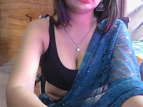 miss-riyaa live sex cam