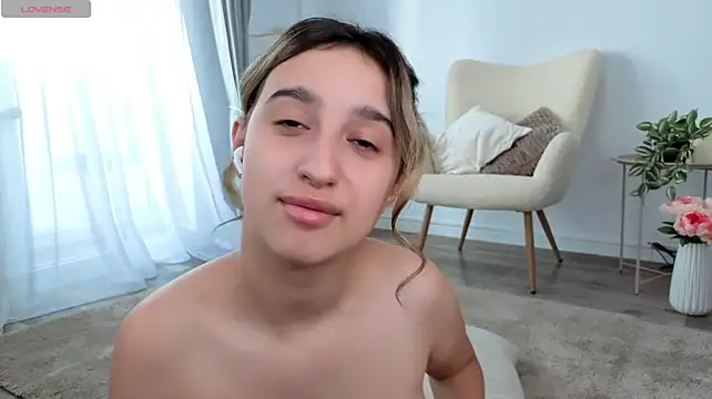 JullyFox live cam on StripChat