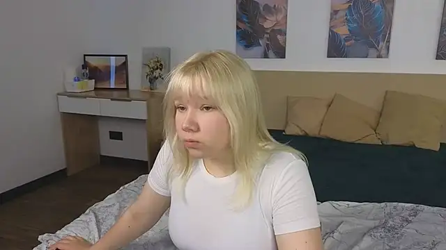 Soffa_Mitchell live cam on StripChat
