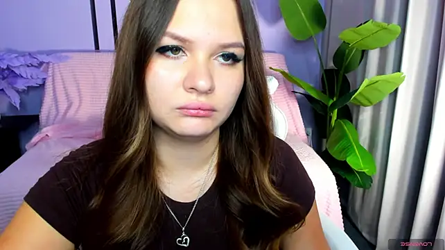 CutieChloee live cam on StripChat