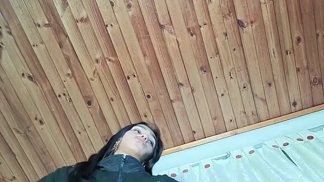 Dafne_girl4u live cam on StripChat