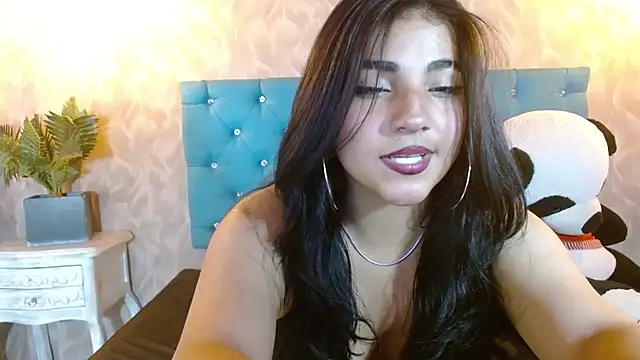 AliceGreyX live cam on StripChat
