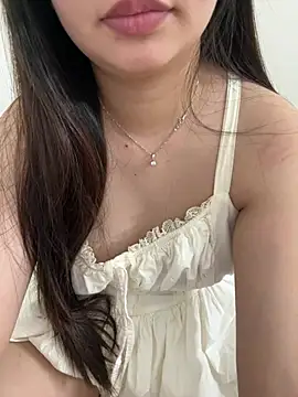 -Bunni- live cam on StripChat