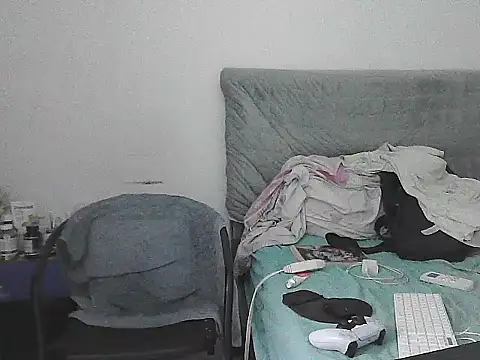 alphalatinobearx webcam