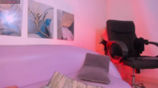 LaylaFantasy_ live cam on StripChat