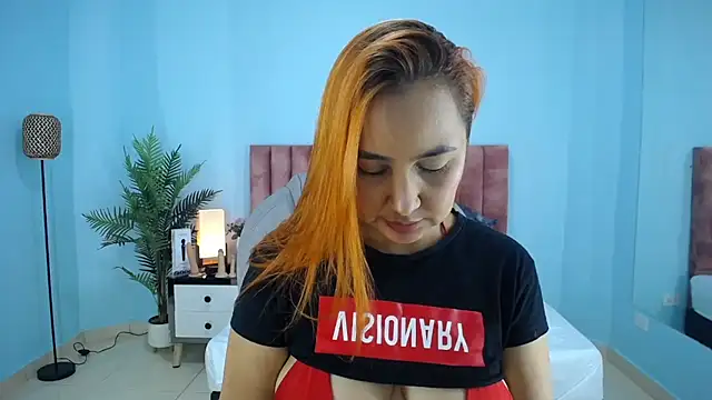 nana_levy webcam