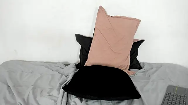 sebas_twink_boy webcam