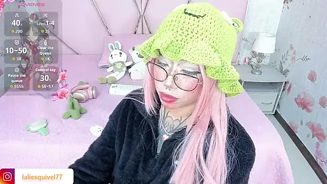 SafiroAgataaa live cam on StripChat