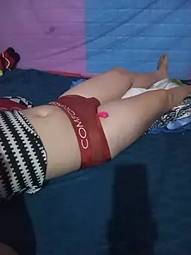 Suca-babyy live cam on StripChat