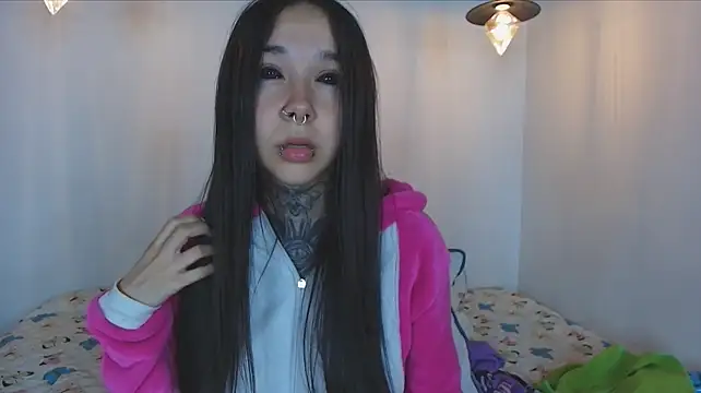 alien_eyes09 live cam on StripChat