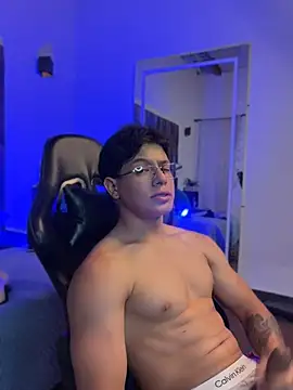 tonypetrovjs (M twink) - naked
