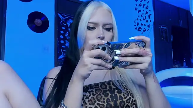 scorpiogoddess live cam on StripChat