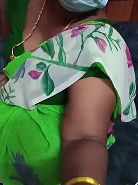 Tamil-lakhmi live cam on StripChat