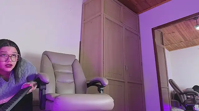 Tamarha_Princess live cam on StripChat
