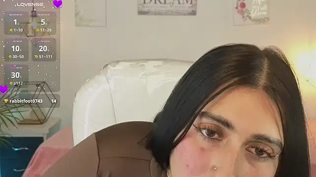 Luna-connor live cam on StripChat
