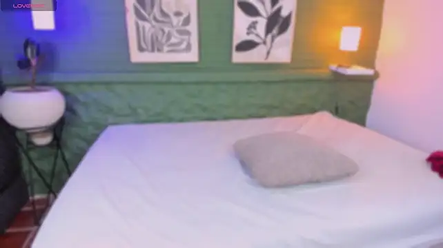 amina_jahla live cam on StripChat
