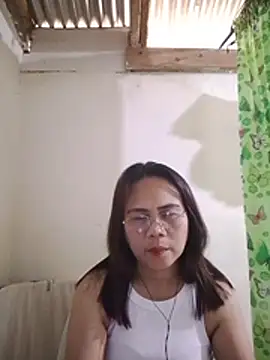 erma_joy live cam on StripChat