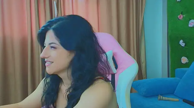 AmmyFlirty live cam on StripChat