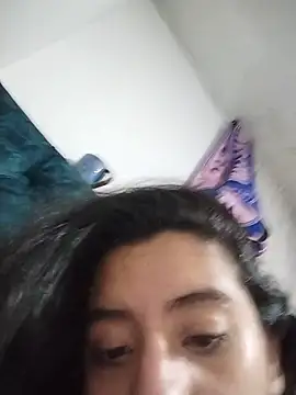 sarahy_evans live cam on StripChat