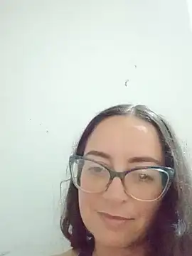thaliaruby57 live cam on StripChat