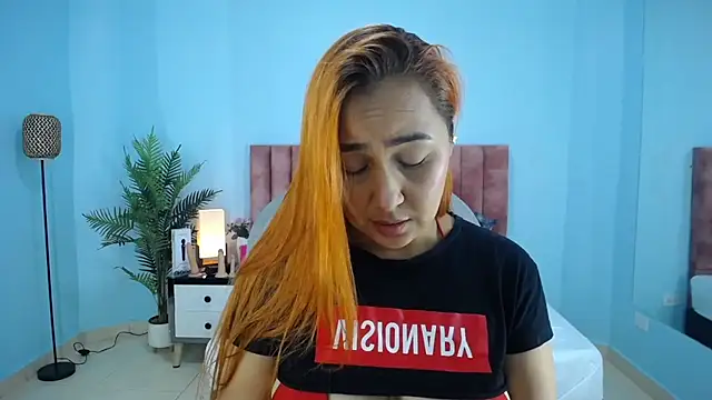 nana_levy live cam on StripChat