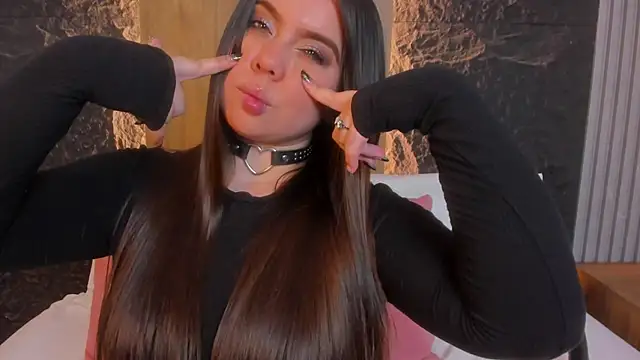 luna_blazze_ live cam on StripChat