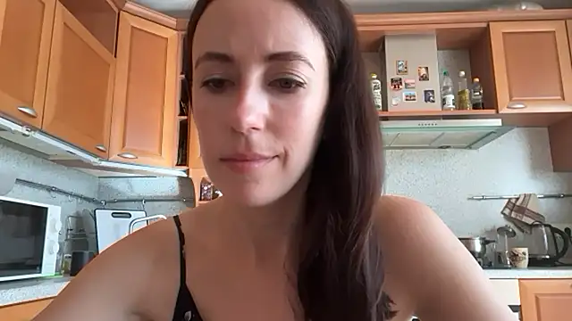 Flamingo_Queen live cam on StripChat