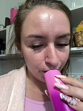 TwojaMary69 live cam on StripChat
