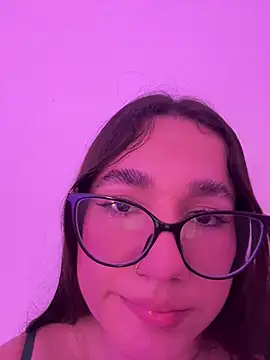 miakhalaf_ live cam on StripChat