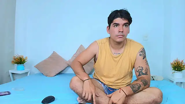 xxDesiredxx live cam on StripChat