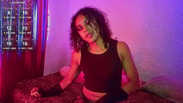 angelsdustxxx live cam on StripChat