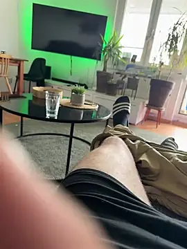 edgarmachtsderbe live cam on StripChat