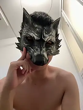 Wolf_Mask live cam on StripChat