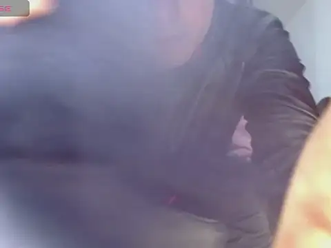 MikeFetish_01 live cam on StripChat