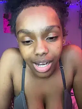 Aishadavis live cam on StripChat