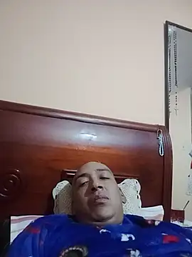 Cain180k live cam on StripChat